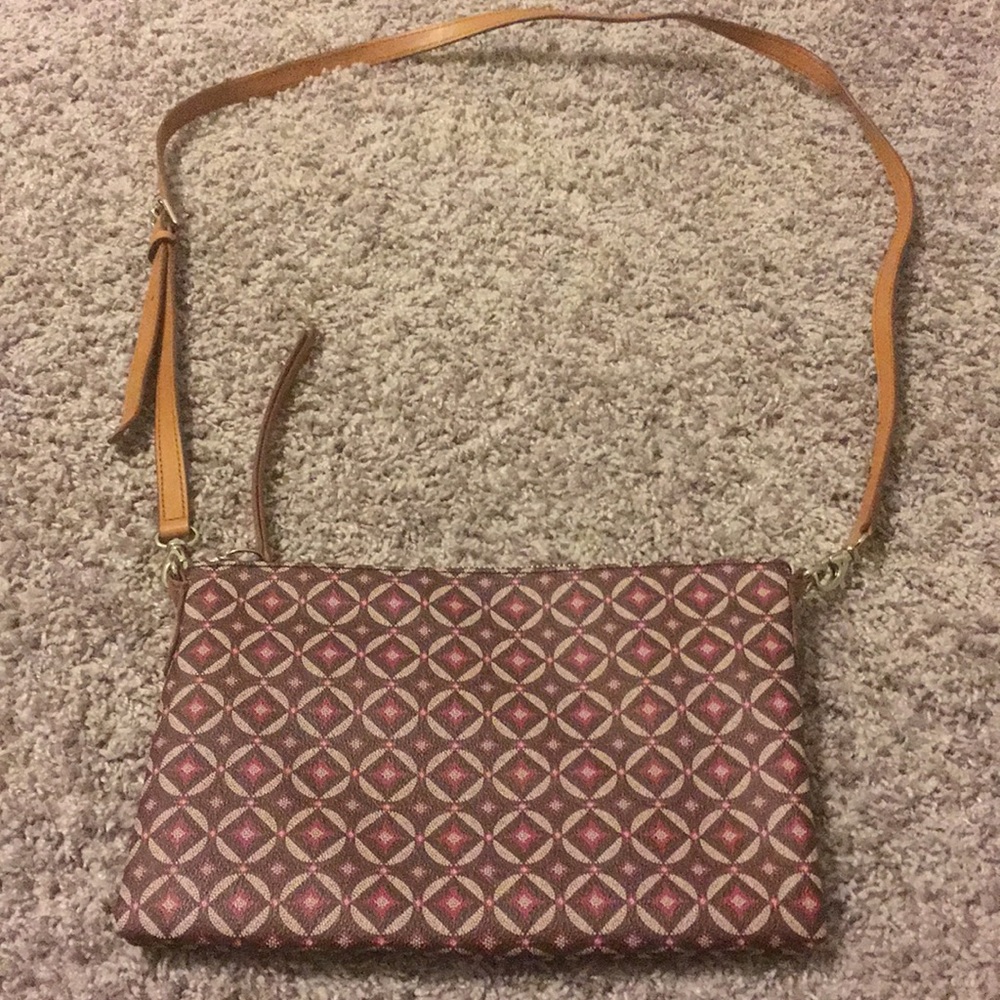 New Fossil adjustable crossbody with card slots